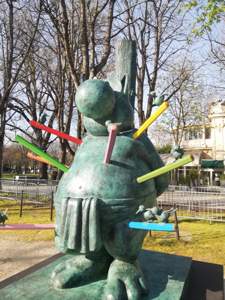 statue.jpg